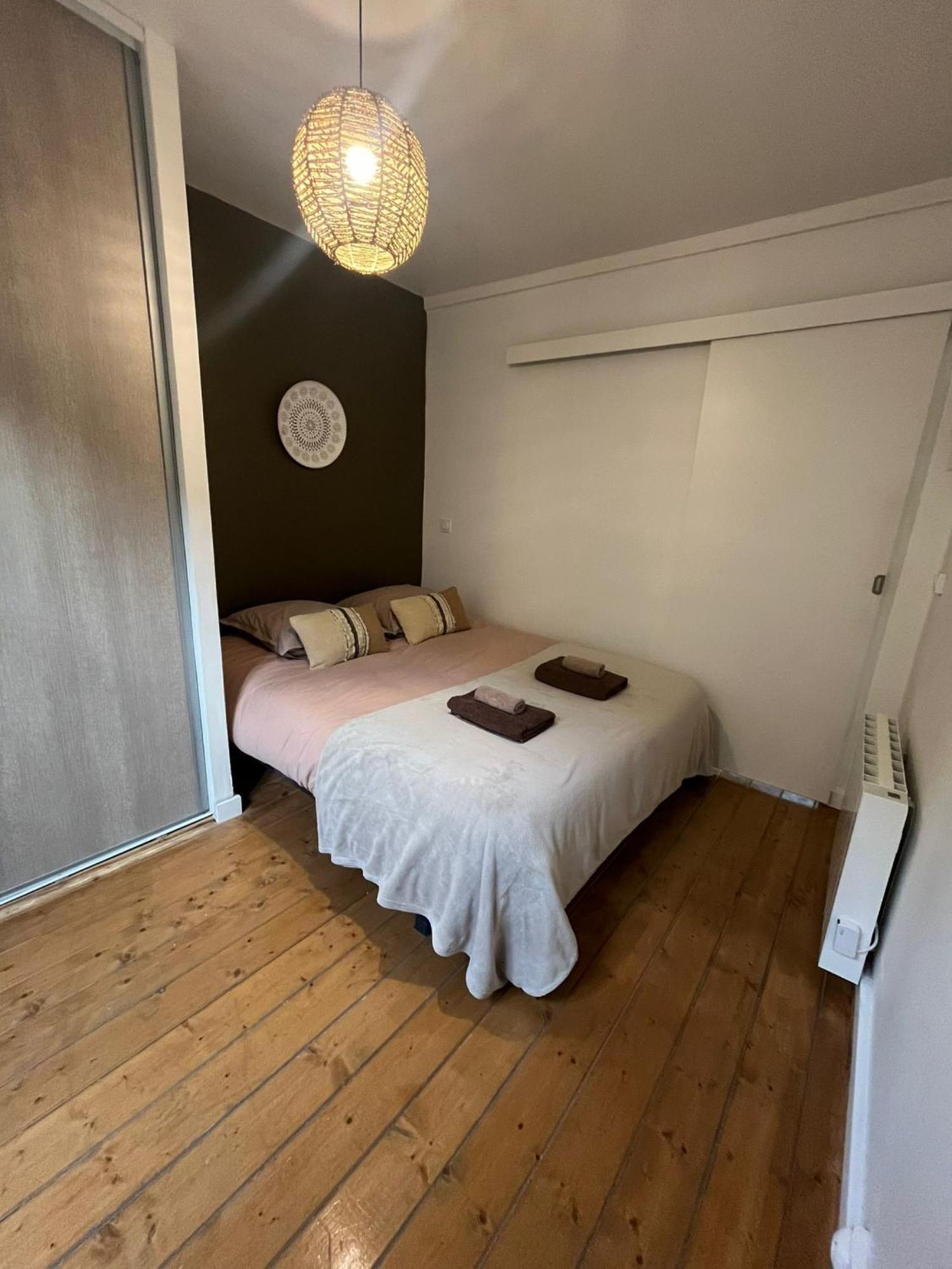 L'Escale Niortaise - Centre-Ville - 10Mn Gare - Wifi - Netflix ห้อง รูปภาพ