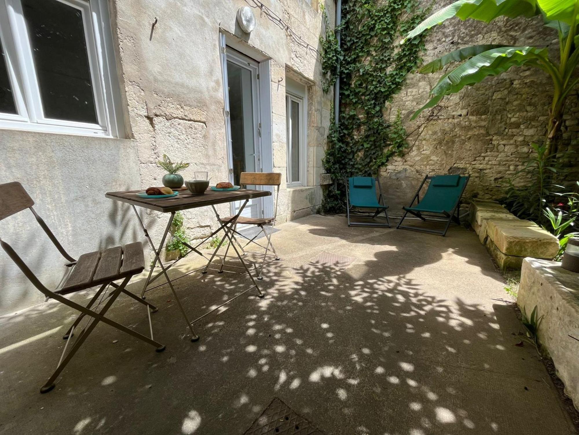 L'Escale Niortaise - Centre-Ville - 10Mn Gare - Wifi - Netflix ห้อง รูปภาพ