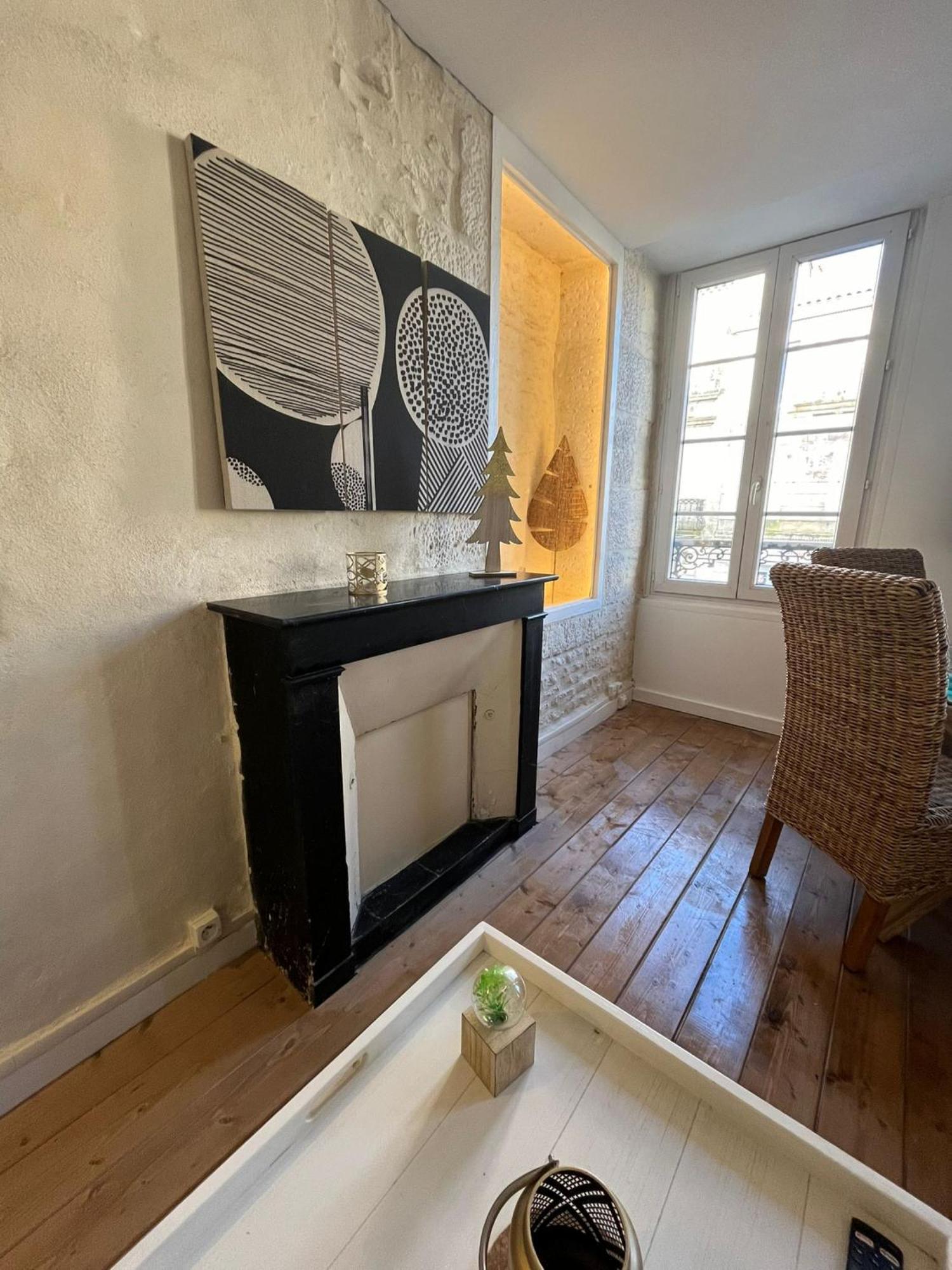 L'Escale Niortaise - Centre-Ville - 10Mn Gare - Wifi - Netflix ห้อง รูปภาพ