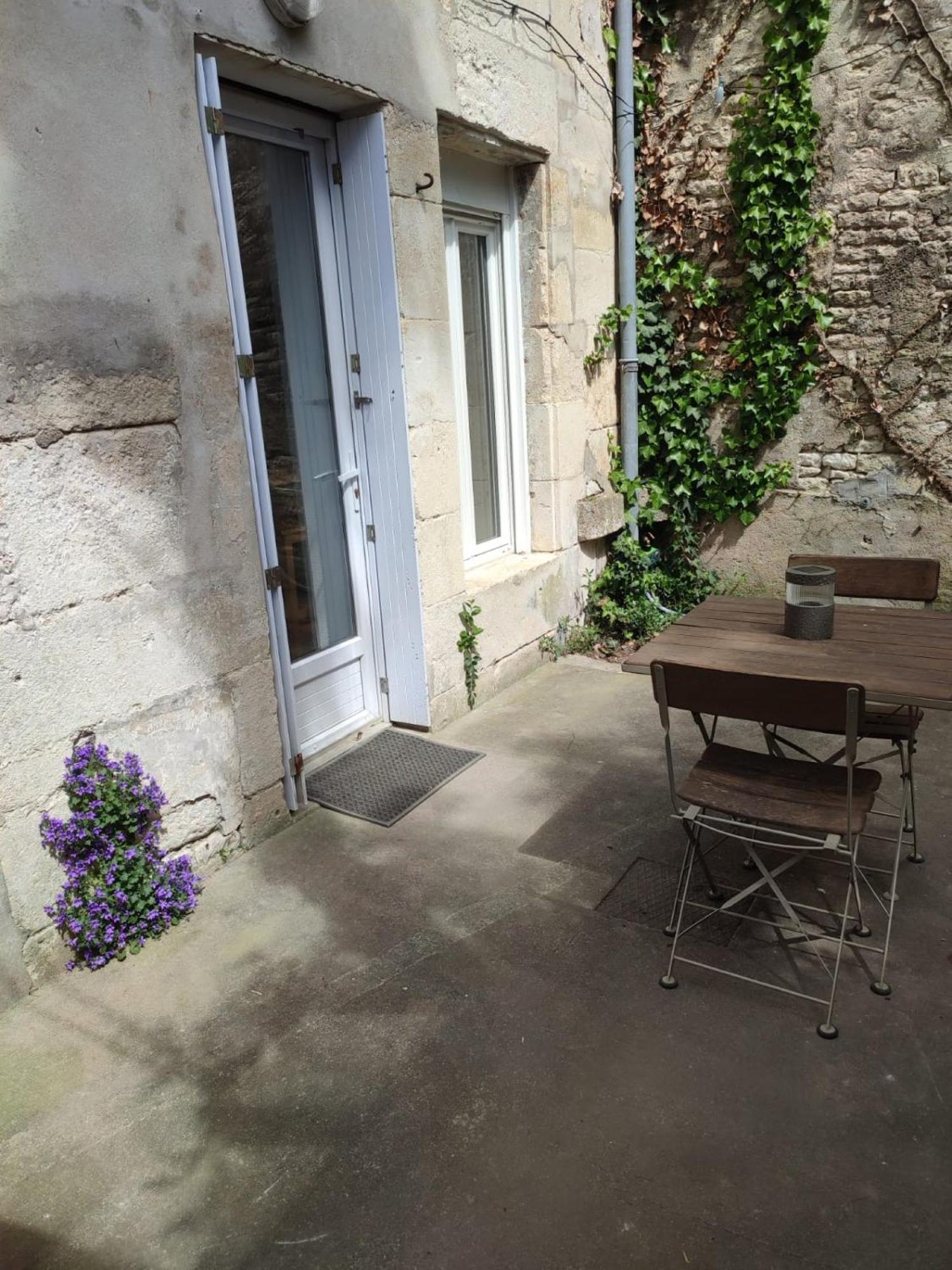 L'Escale Niortaise - Centre-Ville - 10Mn Gare - Wifi - Netflix ห้อง รูปภาพ