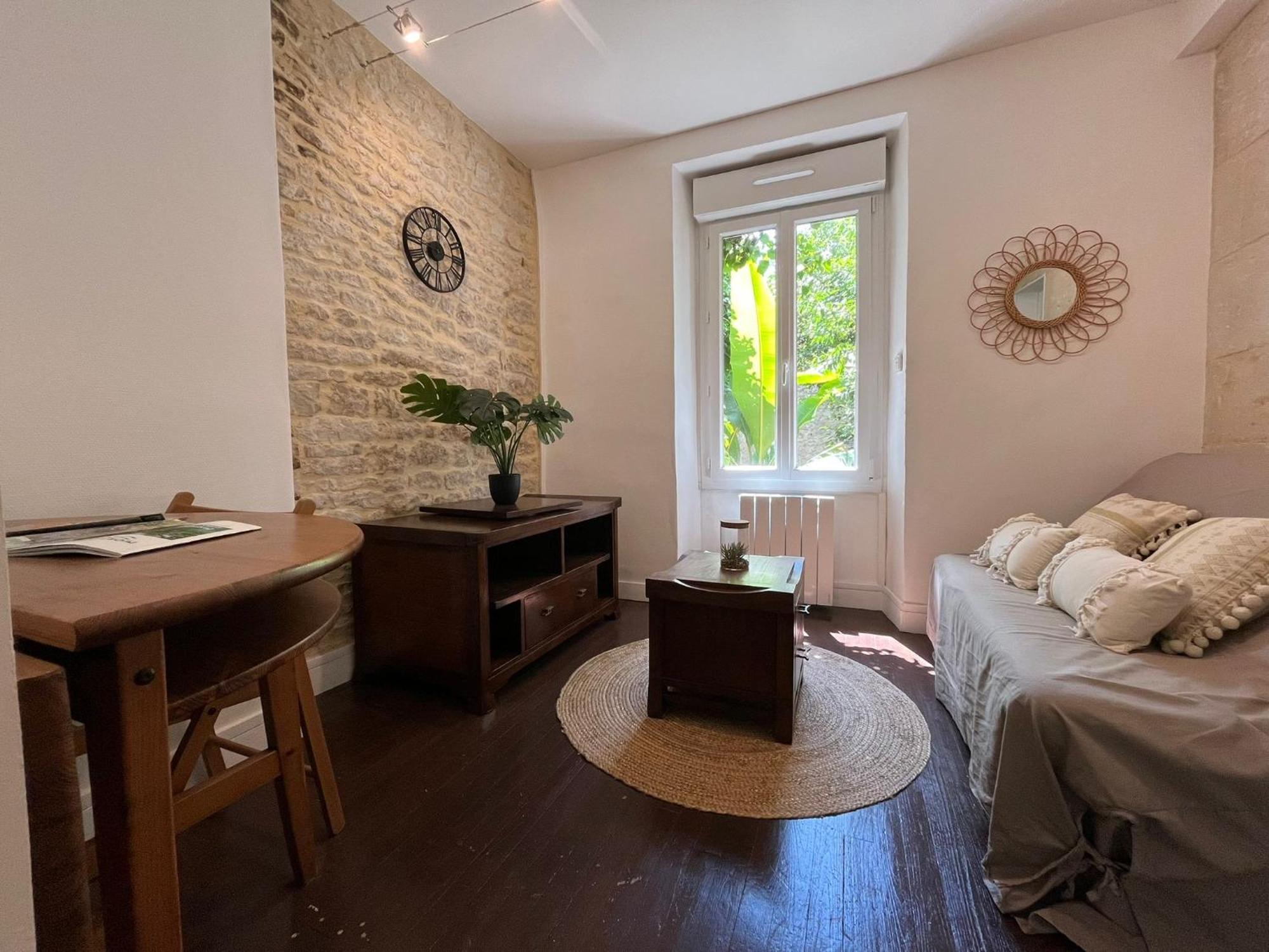 L'Escale Niortaise - Centre-Ville - 10Mn Gare - Wifi - Netflix ภายนอก รูปภาพ