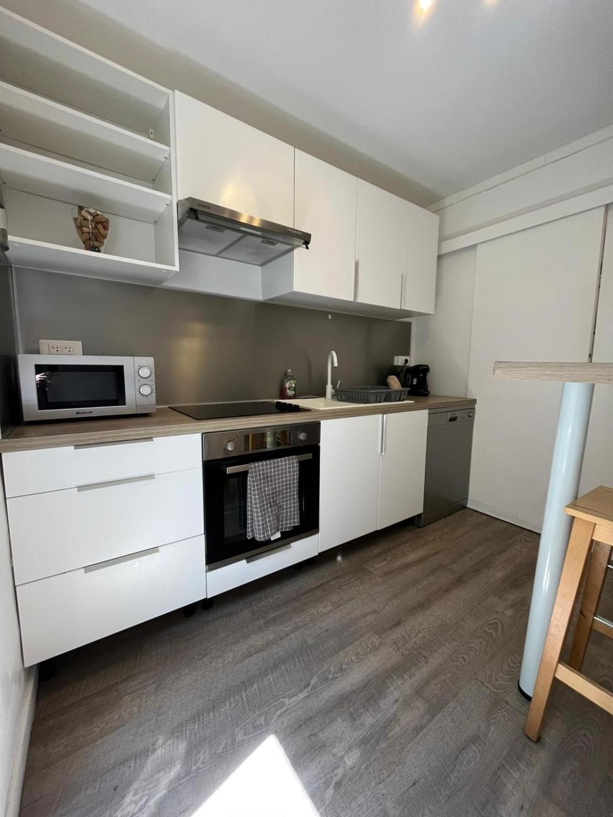 L'Escale Niortaise - Centre-Ville - 10Mn Gare - Wifi - Netflix ภายนอก รูปภาพ